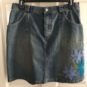 Lilly Pulitzer denim skirt flowers size 10